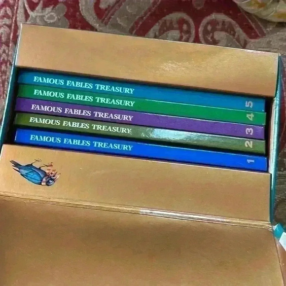 1998 famous fables treasury box of books. - Picture 3 of 7